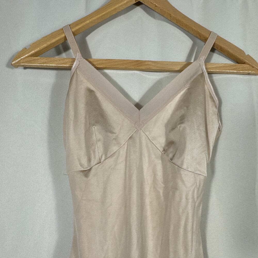 SPANX Simplicity Shapewear Full Slip Dress Medium Nude Champagne Smoothing - Picture 2 of 6